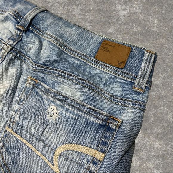 AMERICAN EAGLE OUTFITTERS | Mottled Tie Dye Slim Boot Distressed Denim Shorts 2 - Picture 5 of 6